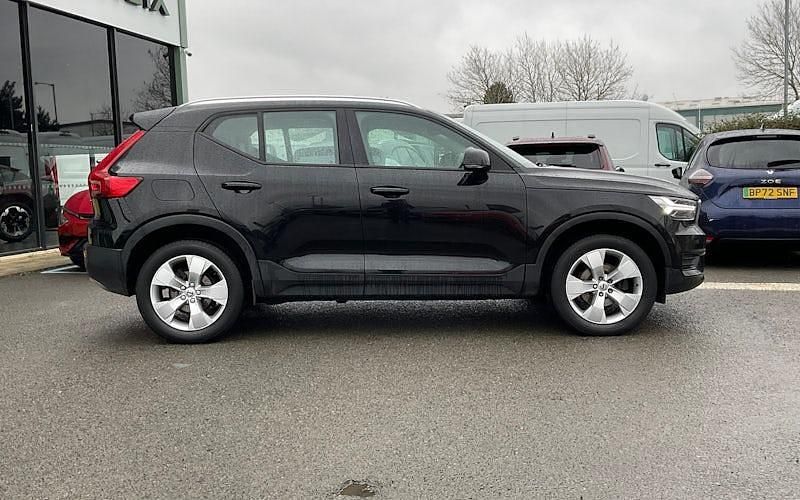 Used Volvo XC40 Momentum 156 HP (114 kW) 2019 SUV