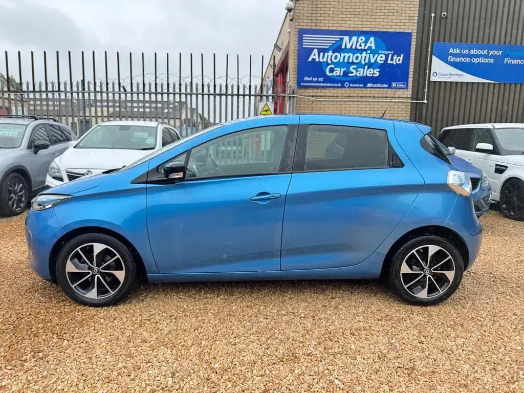 Used Renault Zoe Dynamique 39 kW (54 HP) 2017 Hatchback