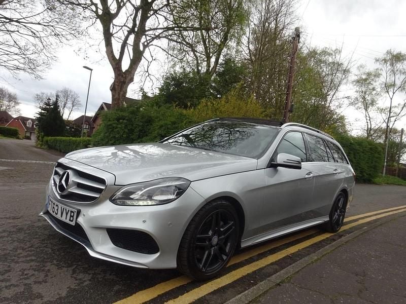 Usado Mercedes E350 AMG 252 HP (185 kW) 2014 Prateado Carrinha