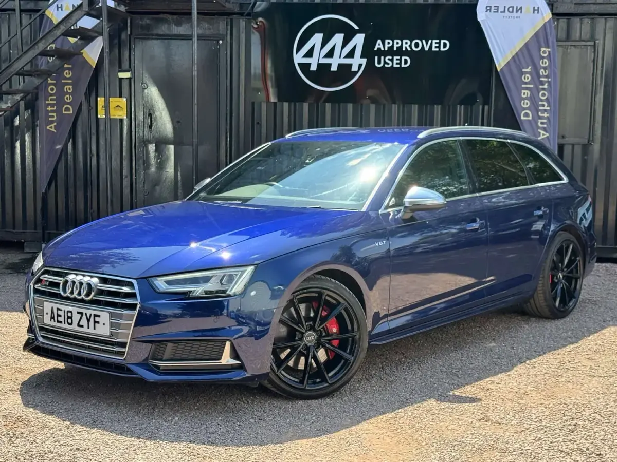 Used Audi S4 Comfort 350 HP (257 kW) 2018 Blue Estate