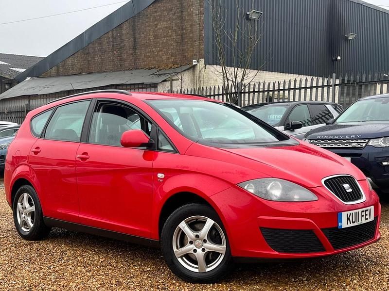 Used Seat Altea XL 2011 Red MPV
