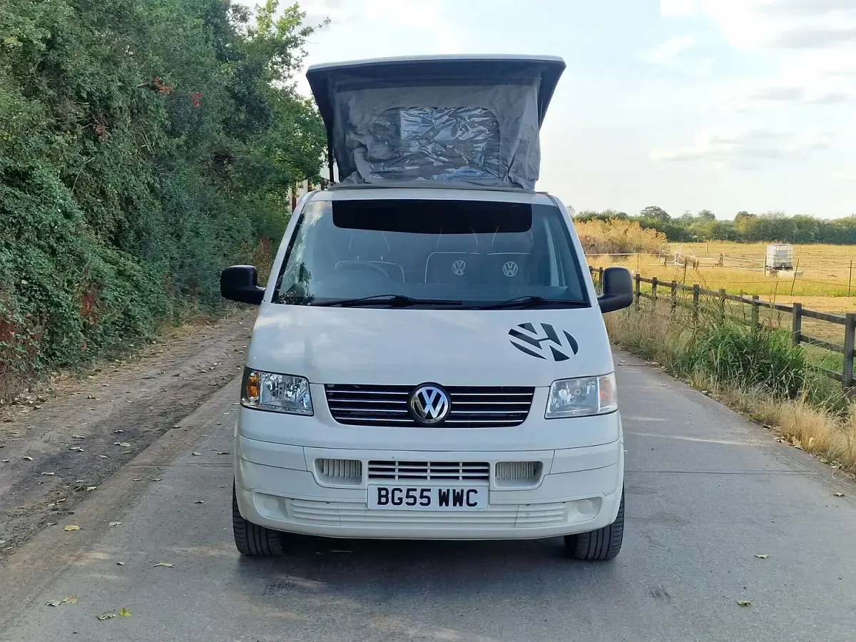 Used VW T5 85 HP (62 kW) 2005 White Van