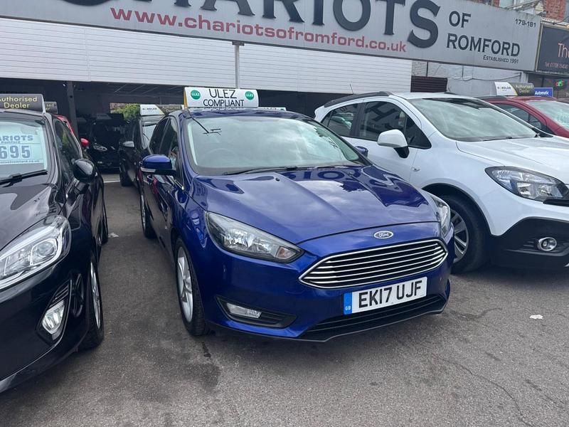 Usado Ford Focus Zetec 2017 Azul Citadino