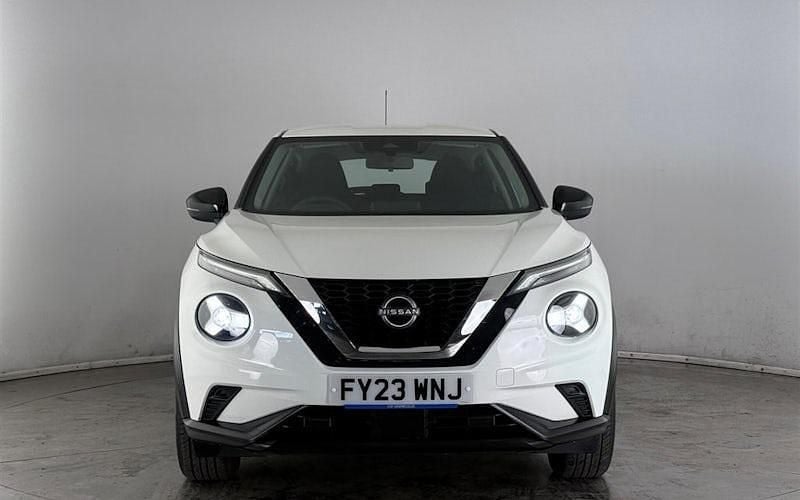 Used Nissan Juke Acenta 114 HP (83 kW) 2023 White SUV