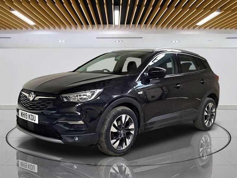 Used Vauxhall Grandland X Sport 130 HP (95 kW) 2019 Black SUV