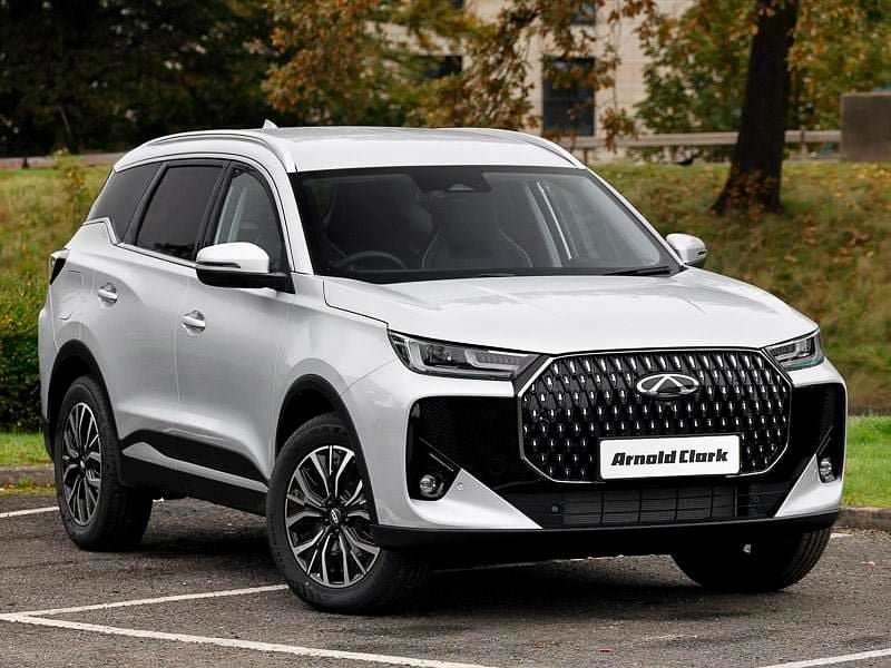 Silver New 2025 Chery Tiggo 7 SUV | £27,698 (Good price) - Image 1/3