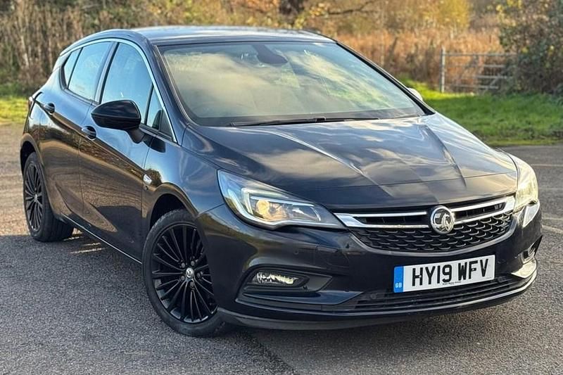 Blue Used 2019 Vauxhall Astra Elite Hatchback | £6,795 (Good price) - Image 1/1