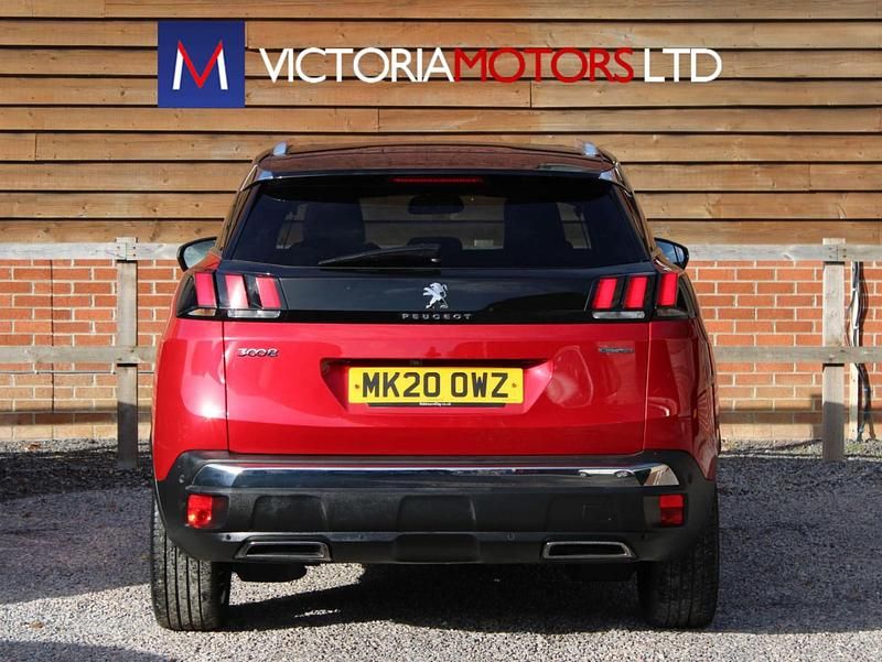 Used Peugeot 3008 Premium 2020 Red Hatchback