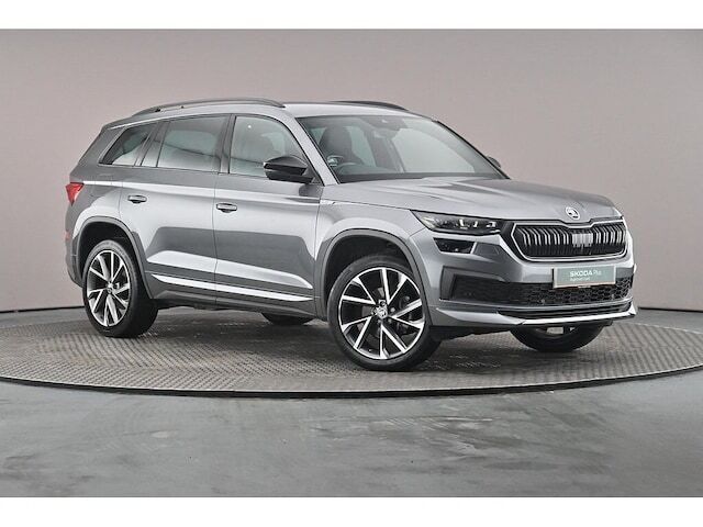 Graphite grey metallic Used 2023 Skoda Kodiaq SportLine SUV | £30,308 (Fair price) - Image 1/4