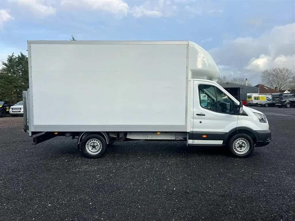 Used Ford Transit 130 HP (95 kW) 2021 White Cabriolet