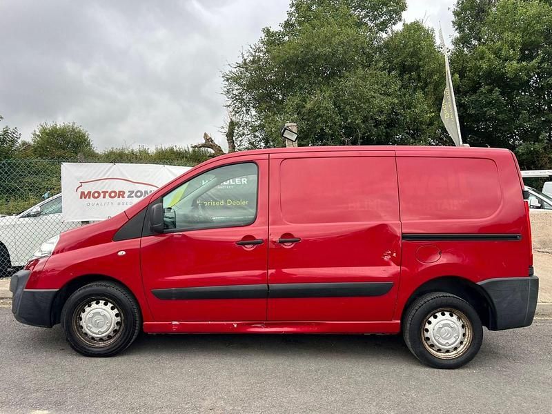 Used Citroën Dispatch 90 HP (66 kW) 2015 Red MPV