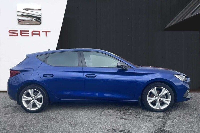 Used Seat Leon FR 130 HP (95 kW) 2020 Blue Hatchback