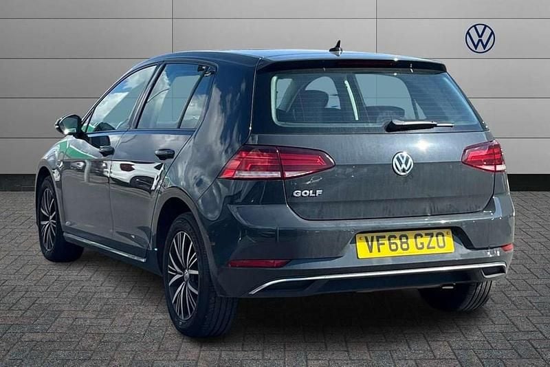 Używany VW Golf VII SE 115 KM (84 kW) 2019 Szary Hatchback
