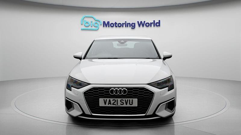 Used Audi A3 Sportback e-tron Sport 201 HP (147 kW) 2021 Hatchback