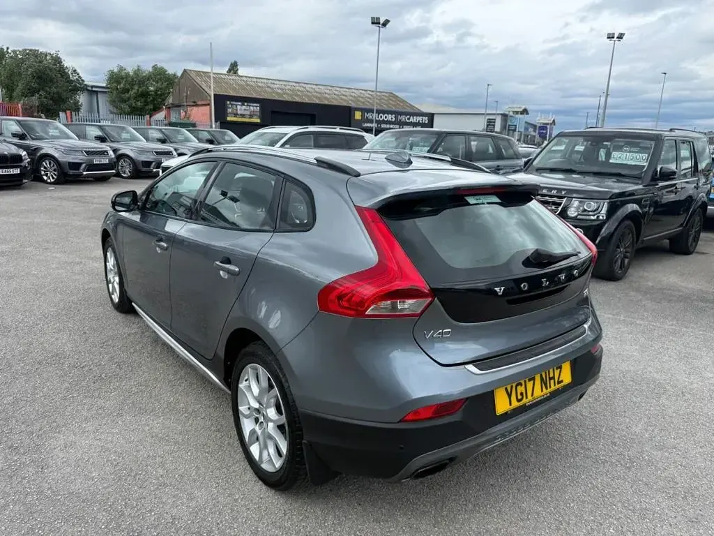 Used Volvo V40 Pro 152 HP (111 kW) 2017 Grey Hatchback