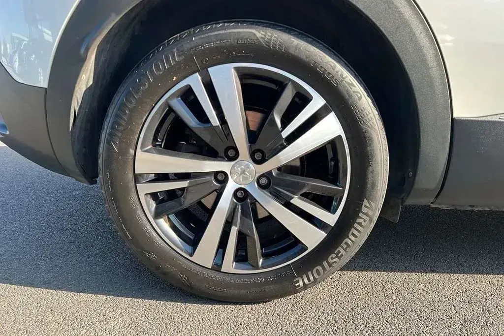 Used Peugeot 3008 GT-line 131 HP (96 kW) 2019 White SUV