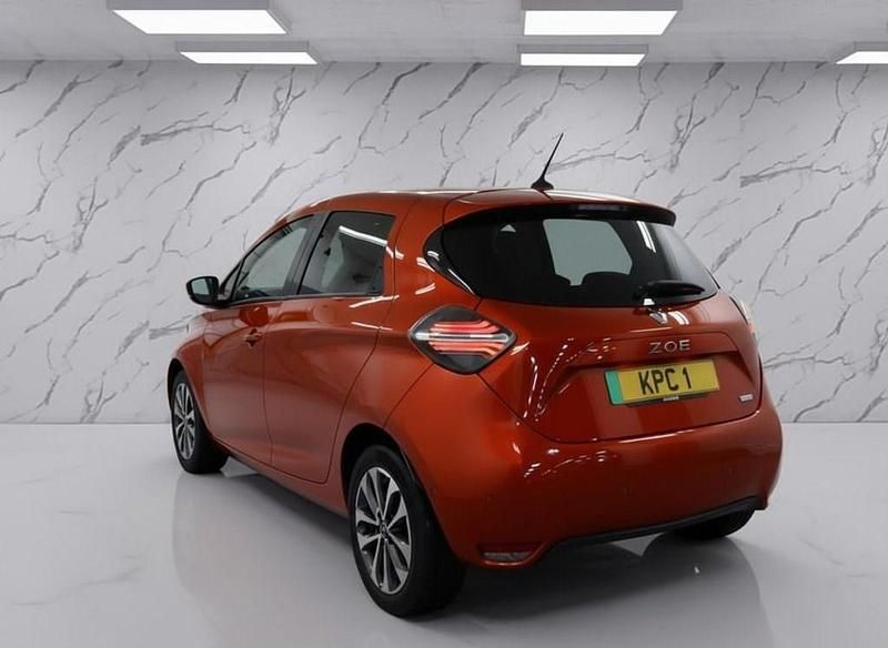 Used Renault Zoe GT-Line 100 kW (136 HP) 2020 Red Hatchback