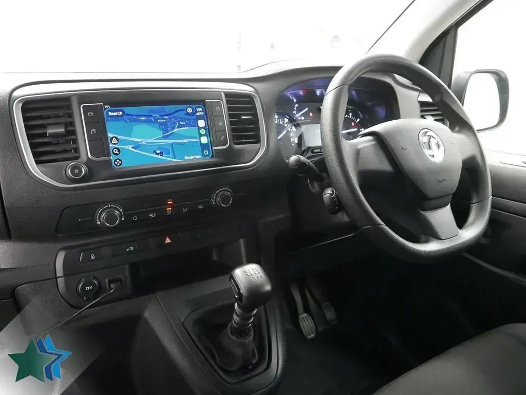 Used Vauxhall Vivaro Edition 100 HP (73 kW) 2023 White MPV
