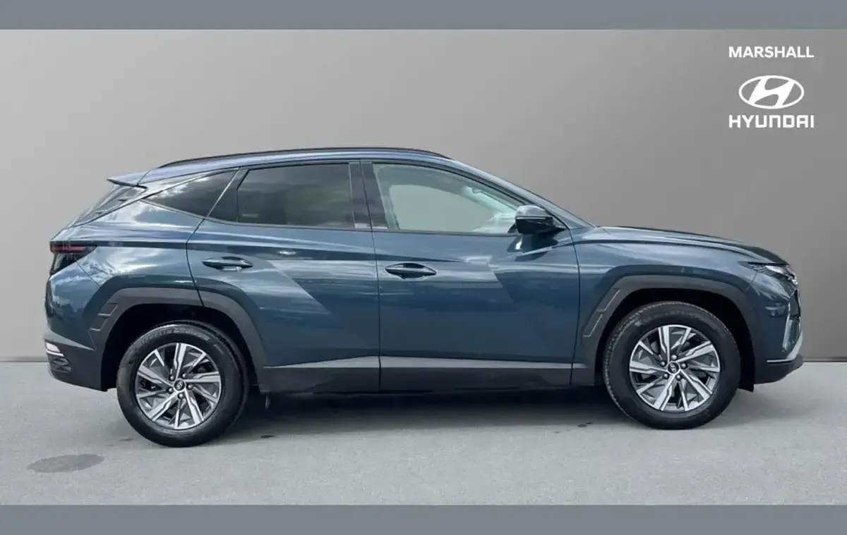 Begagnad Hyundai Tucson SE 230 HK (169 kW) 2023 Blå SUV