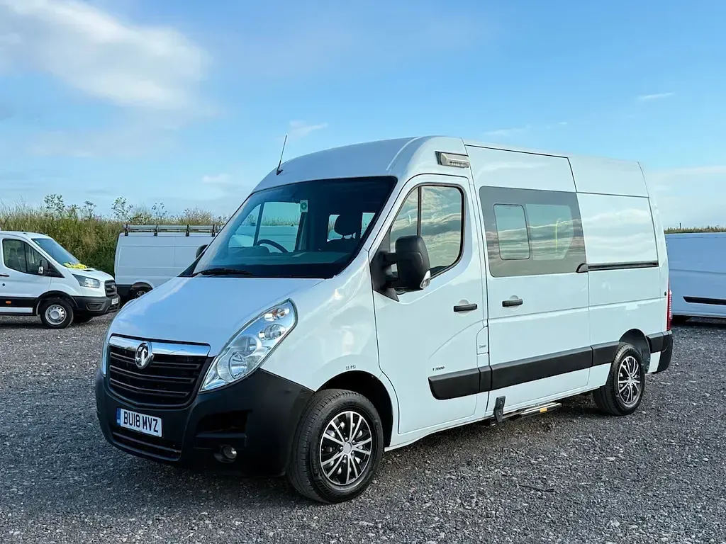 Used Vauxhall Movano 130 HP (95 kW) 2018 White MPV