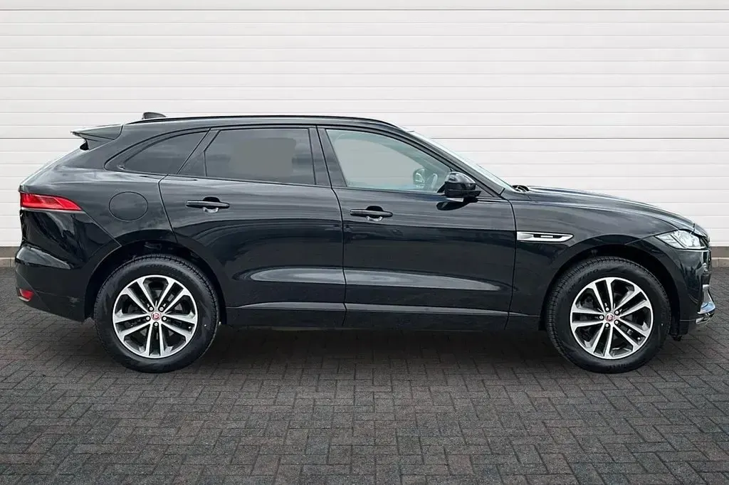 Used Jaguar F-Pace R-Sport 240 HP (176 kW) 2017 Black SUV