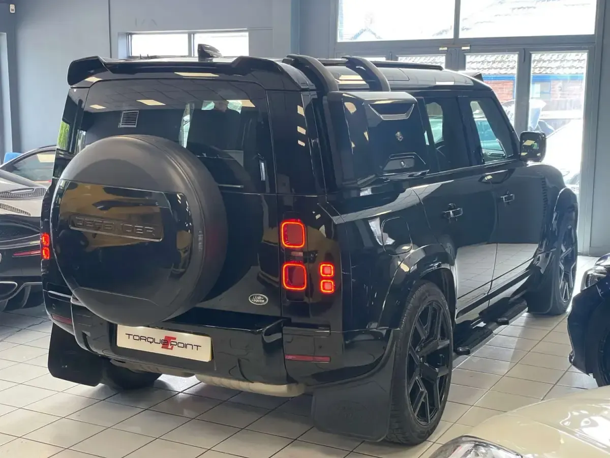 Usado Land Rover Defender SE 2020 Preto SUV