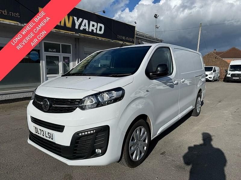 Used Vauxhall Vivaro 100 HP (73 kW) 2023 White MPV