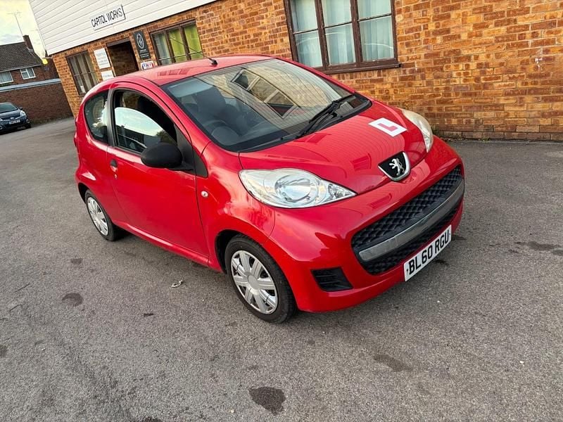 Red Used 2011 Peugeot 107 Hatchback | £995 (Good price) - Image 1/4