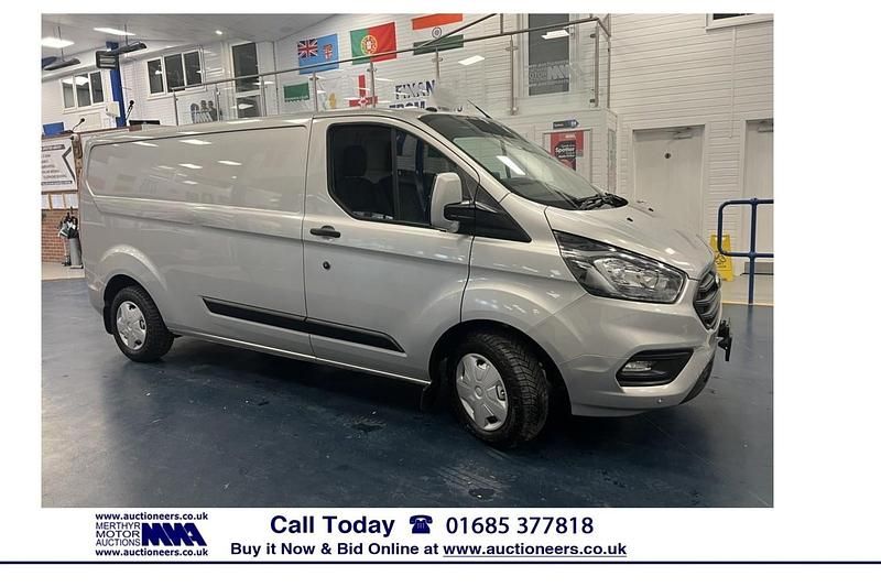 Used Ford Transit Custom Trend 130 HP (95 kW) 2019 Silver Van