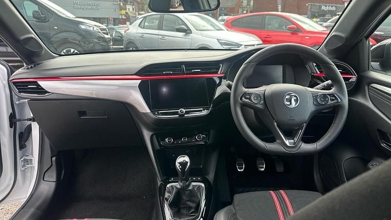 Used Vauxhall Corsa 74 HP (54 kW) 2023 White Hatchback