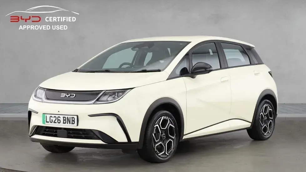 Nuevo BYD Dolphin Boost 130 kW (177 CV) 2026 Blanco Utilitario