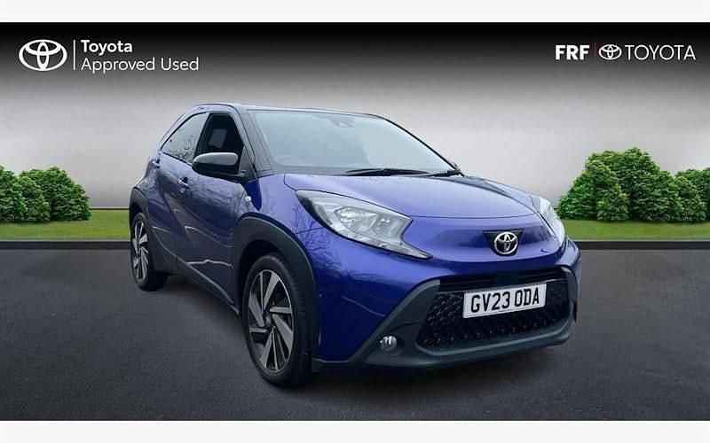 Used 2025 Toyota Aygo X SUV | £12,995 (Good price) - Image 1/4