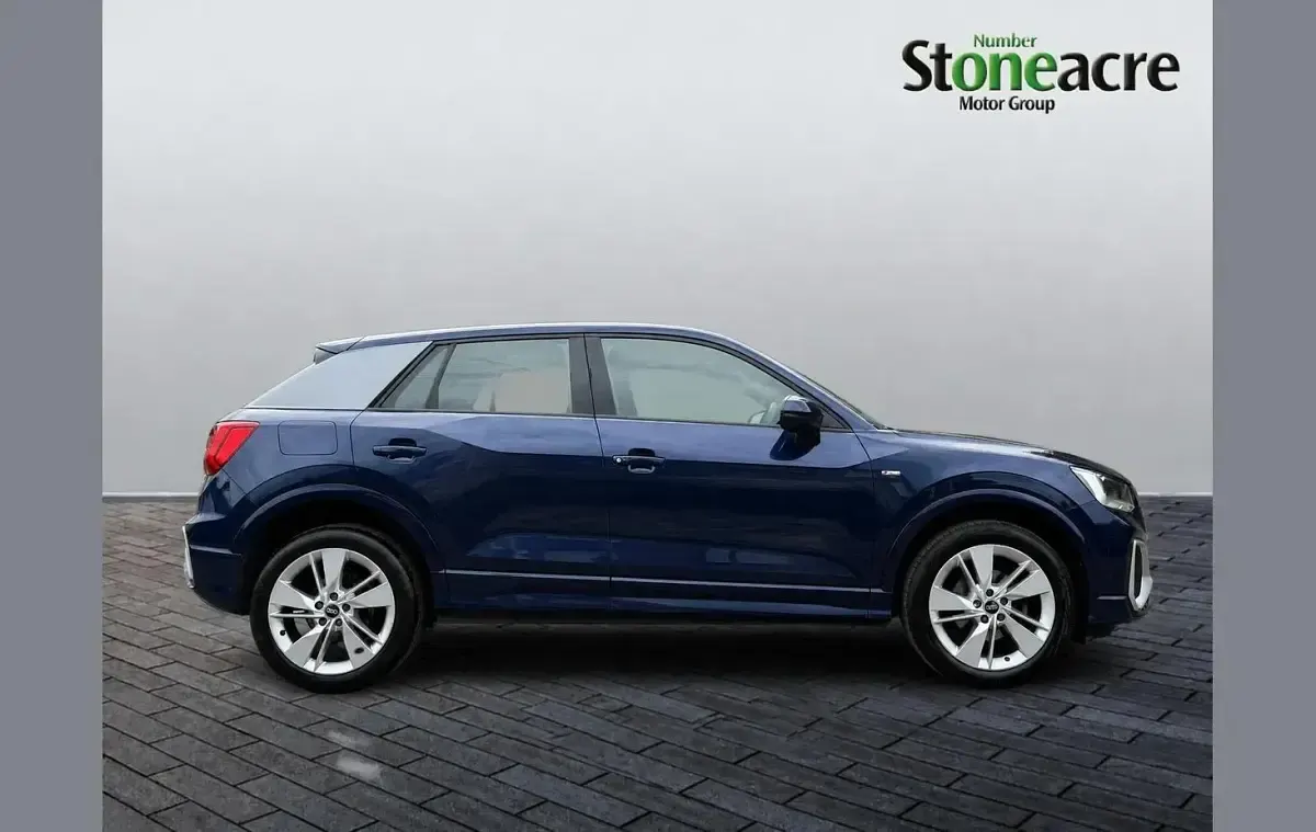 Used Audi Q2 S-Line 150 HP (110 kW) 2023 Blue SUV