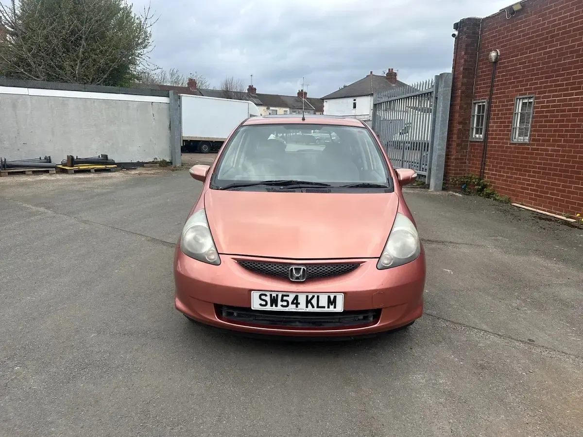 Used Honda Jazz SE 83 HP (61 kW) 2005 Orange Hatchback