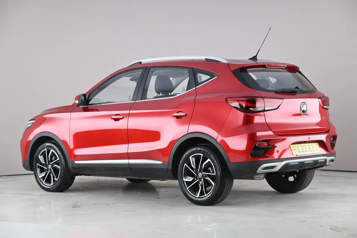 Used MG ZS Exclusive 106 HP (77 kW) 2022 Red SUV