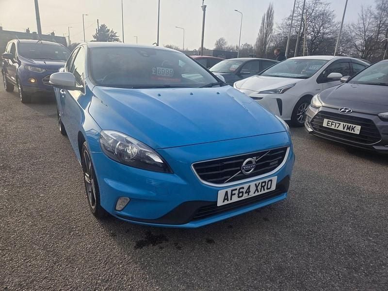 Used Volvo V40 R-Design 118 HP (86 kW) 2014 Blue Hatchback