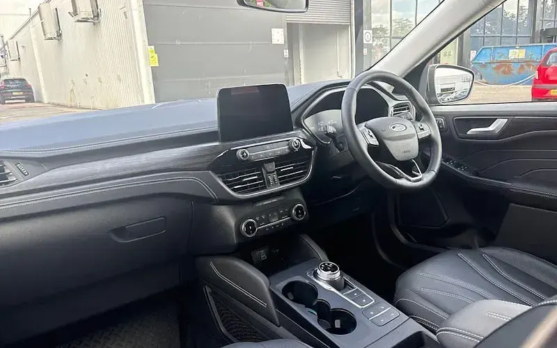 Used Ford Kuga Vignale 225 HP (165 kW) 2023 Grey SUV