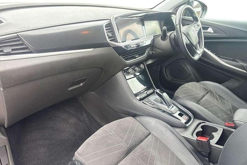 Used Vauxhall Grandland X Ultimate 130 HP (95 kW) 2022 Red SUV