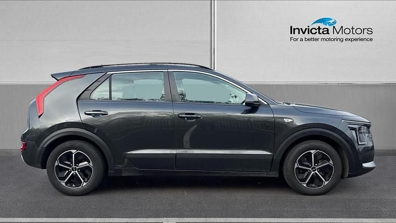 Used Kia Niro 139 HP (102 kW) 2022 Interstellar grey metallic SUV
