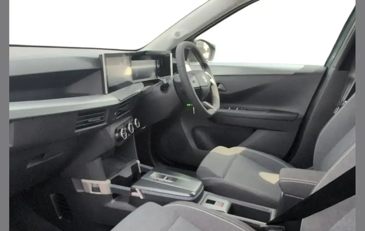 Used Vauxhall Frontera Design Edition 83 kW (113 HP) 2025 Green SUV