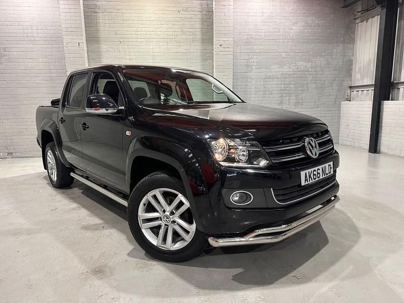Black Used 2016 VW Amarok Highline Pickup | £16,950 (Fair price) - Image 1/4