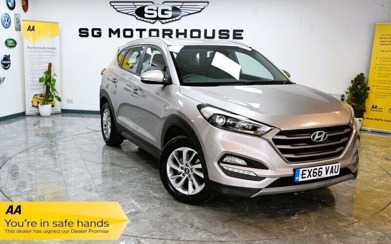 Beige Used 2015 Hyundai Tucson SE SUV | £9,865 (Fair price) - Image 1/4