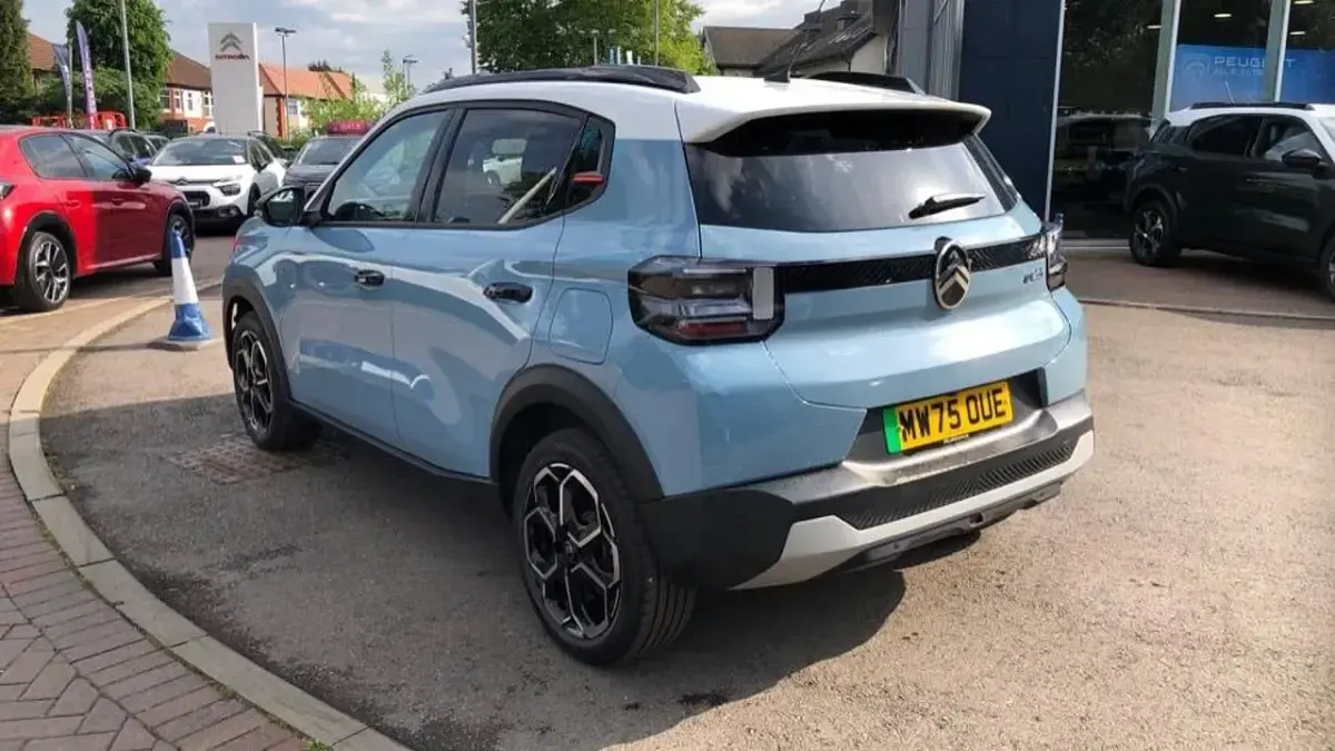 Used Citroën e-C3 81 kW (111 HP) 2025 Blue Hatchback