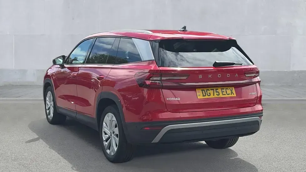 Used Skoda Kodiaq SE L 150 HP (110 kW) 2025 Velvet red metallic SUV