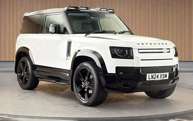 Used Land Rover Defender HSE 249 HP (183 kW) 2024 SUV