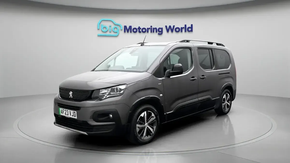 Used Peugeot e-Rifter GT 100 kW (136 HP) 2023 Grey MPV