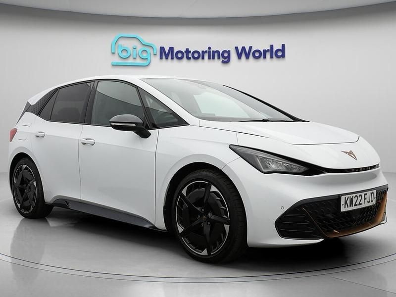 White Used 2022 Cupra Born Hatchback | £17,700 (Fair price) - Image 1/4