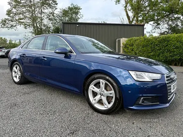 Used Audi A4 2017 Blue Sedan