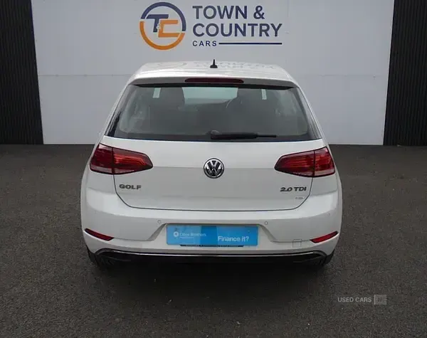 Used VW Golf VII SE 150 HP (110 kW) 2017 White Hatchback