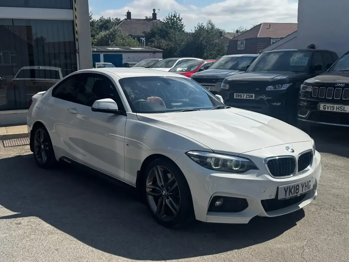 Used BMW 220 M Sport 2018 White Coupe